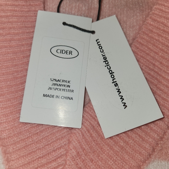 NWT Cider Pink/White Checkered Sweater Vest Size XL Soft Cozy Ribbed V-Neck - Picture 10 of 10